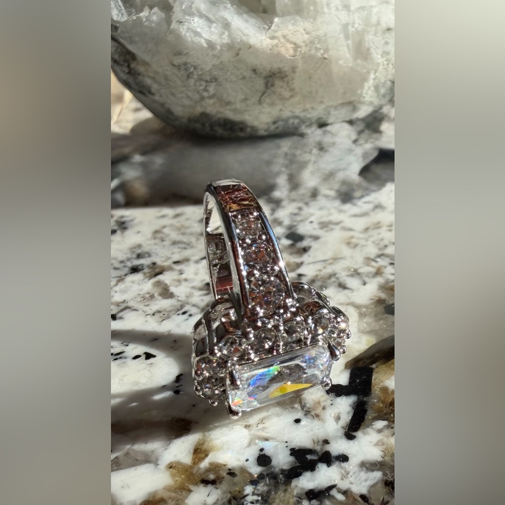 NVC Nataliya V Collister Avon Silver Plated CZ Cocktail HALO Ring_Kyra_SZ 7 - Picture 8 of 10